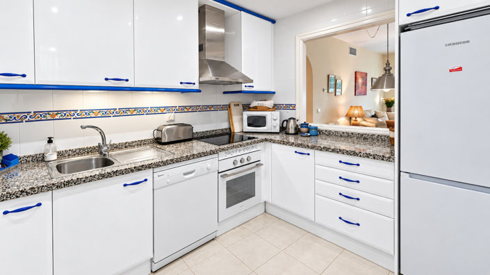 Image No.3-2 Bed Property for sale