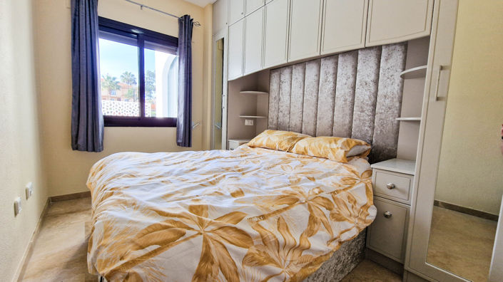 Image No.13-2 Bed Property for sale