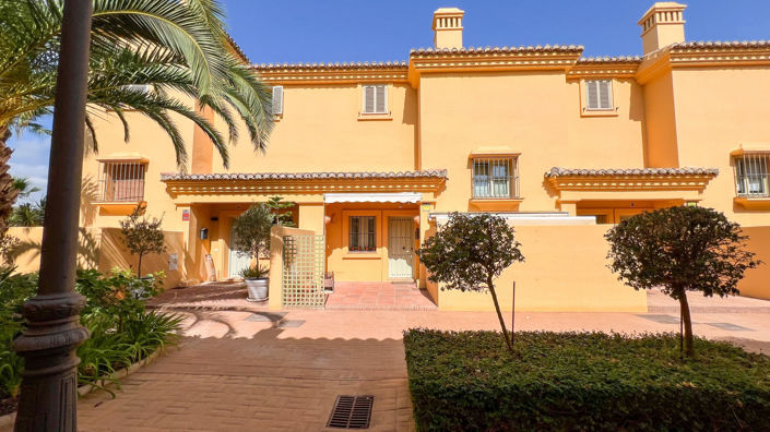 Image No.1-3 Bed Townhouse for sale