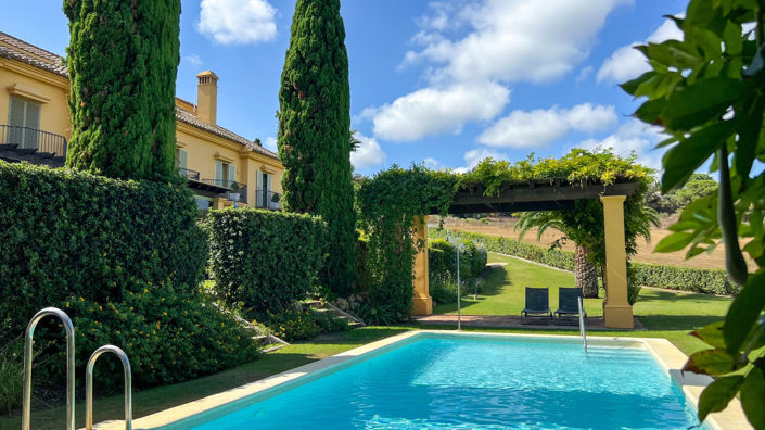 Image No.20-3 Bed Townhouse for sale