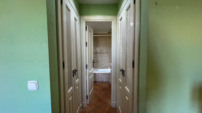 Image No.26-3 Bed Townhouse for sale