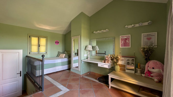 Image No.38-3 Bed Townhouse for sale