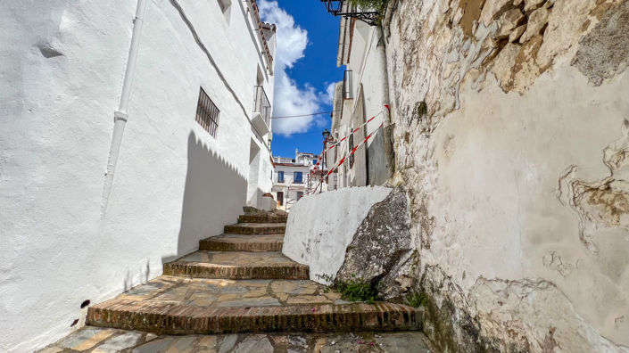 Image No.13-2 Bed Townhouse for sale