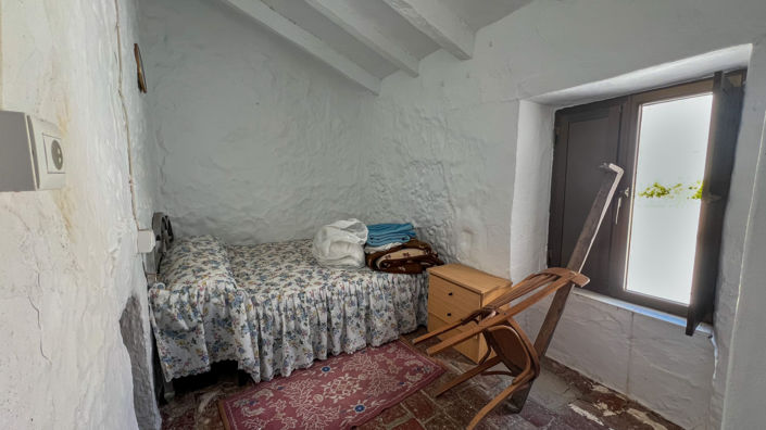 Image No.5-2 Bed Townhouse for sale