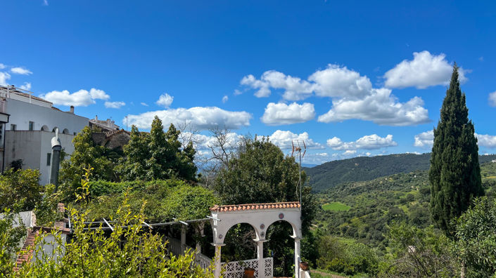 Image No.12-2 Bed Townhouse for sale