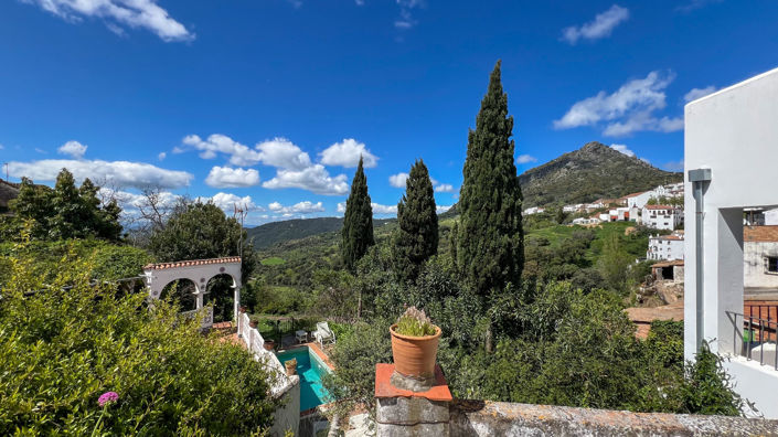 Image No.14-2 Bed Townhouse for sale