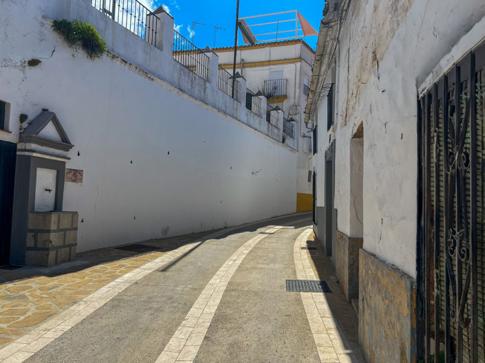 Image No.17-2 Bed Townhouse for sale