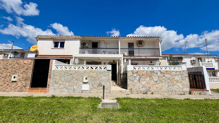 Image No.4-3 Bed Townhouse for sale