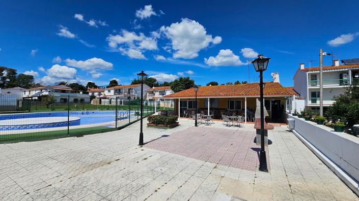 Image No.41-3 Bed Townhouse for sale