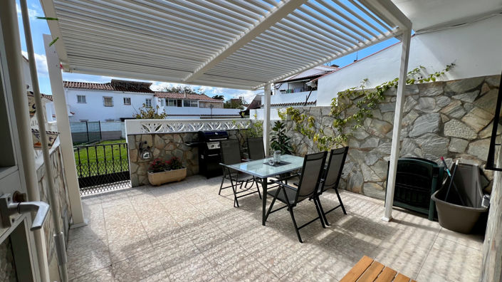 Image No.6-3 Bed Townhouse for sale