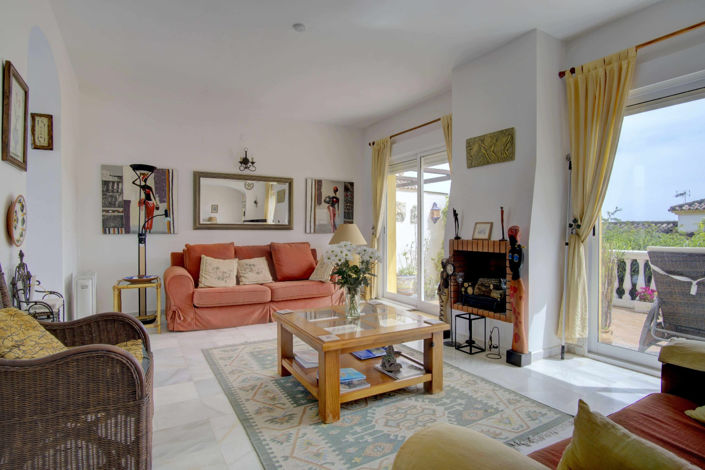 Image No.10-4 Bed House for sale