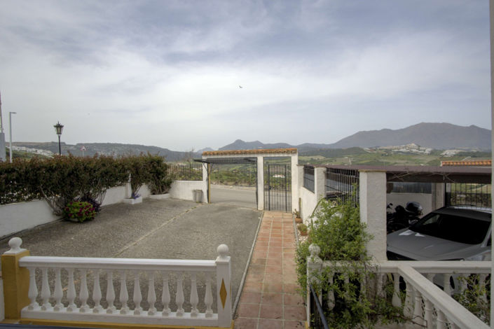 Image No.26-4 Bed House for sale