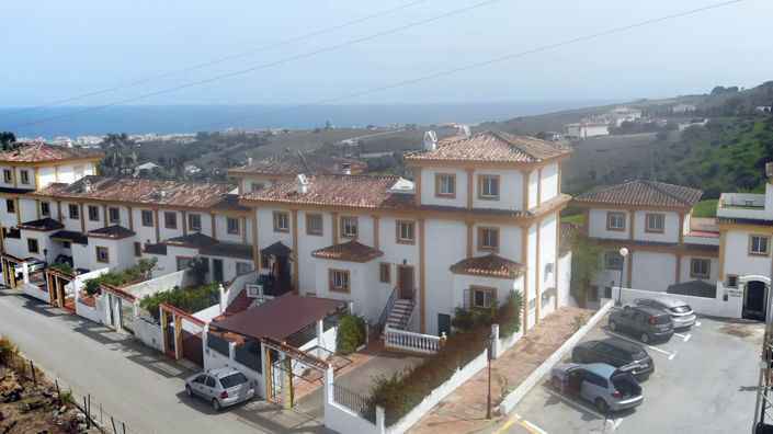 Image No.29-4 Bed House for sale