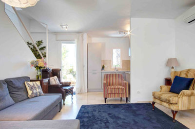 b98le8d7m9k3degpefzhs0lif8u4xzvzhwxtmggyekxx9