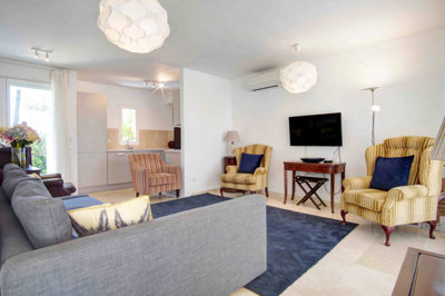 b98le8d7m9k3degpefzhs0lif8u4xzvzhwxtmggyekxx9