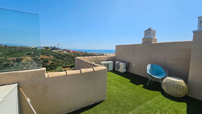 Image No.17-4 Bed House for sale