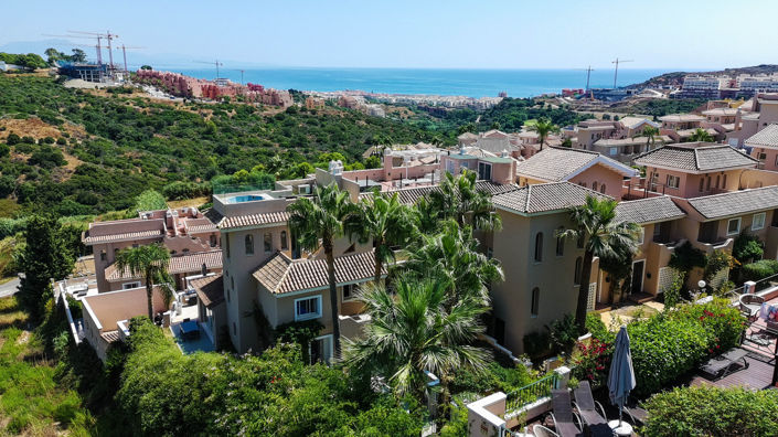 Image No.27-4 Bed House for sale