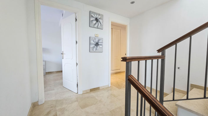 Image No.32-4 Bed House for sale