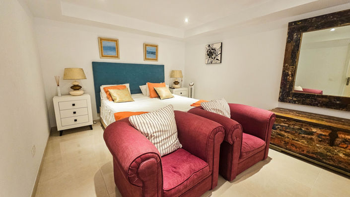 Image No.38-4 Bed House for sale