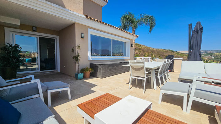 Image No.40-4 Bed House for sale