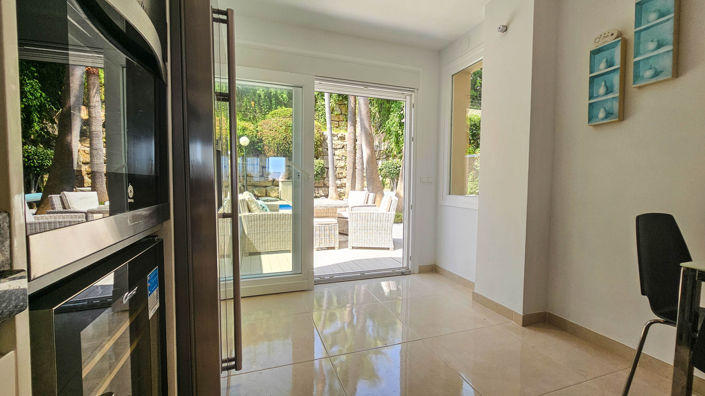 Image No.48-4 Bed House for sale