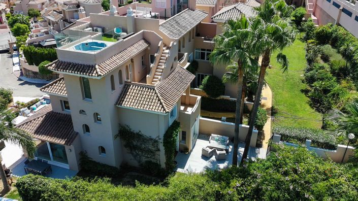Image No.9-4 Bed House for sale