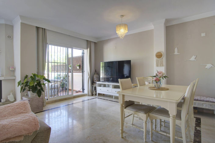 Image No.14-4 Bed Townhouse for sale