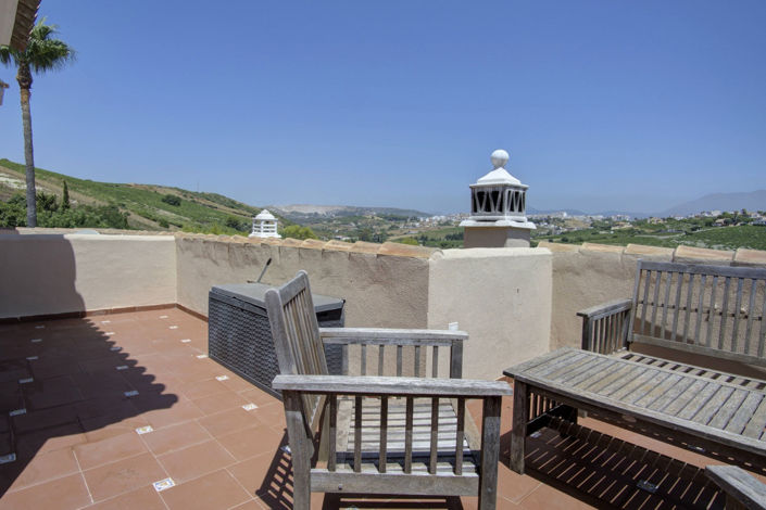 Image No.31-4 Bed Townhouse for sale