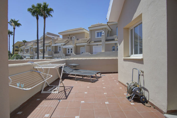 Image No.34-4 Bed Townhouse for sale