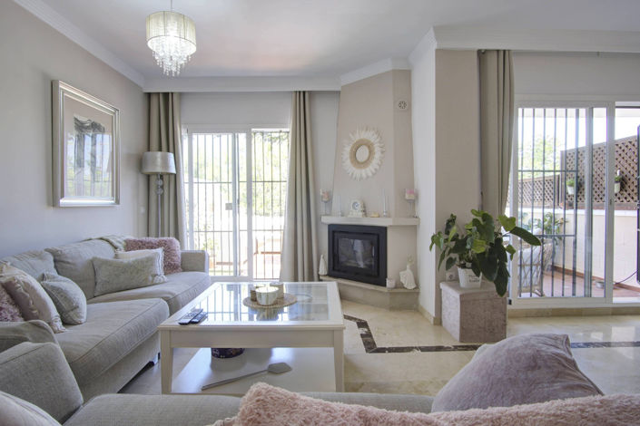 Image No.4-4 Bed Townhouse for sale