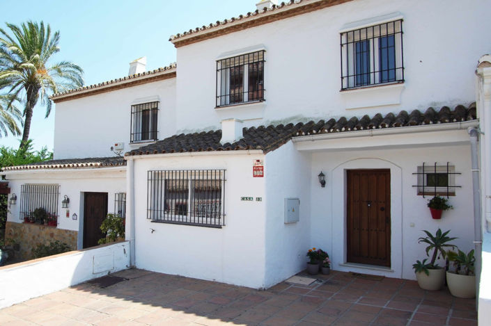 Image No.1-3 Bed Townhouse for sale