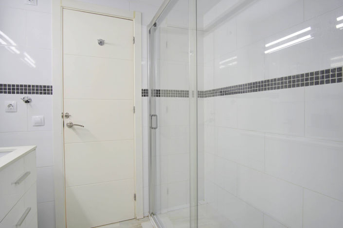 Image No.20-3 Bed Townhouse for sale