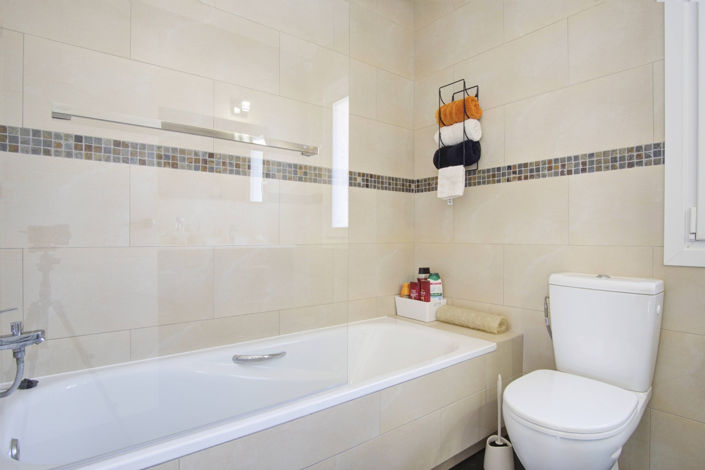 Image No.21-3 Bed Townhouse for sale