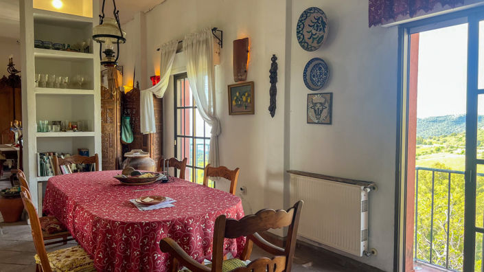 Image No.13-4 Bed Townhouse for sale