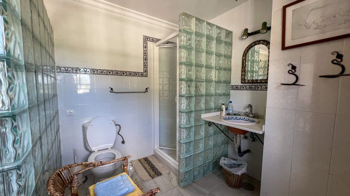 Image No.21-4 Bed Townhouse for sale