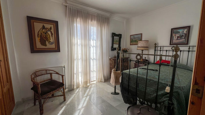 Image No.29-4 Bed Townhouse for sale