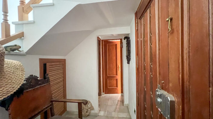 Image No.36-4 Bed Townhouse for sale