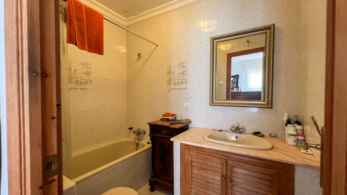 Image No.38-4 Bed Townhouse for sale