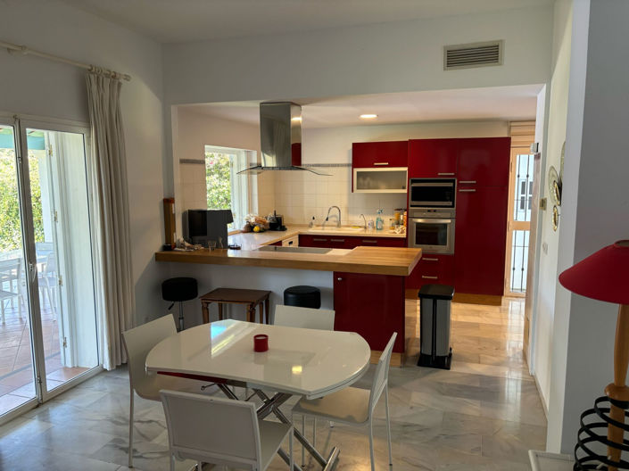 Image No.29-4 Bed Villa for sale