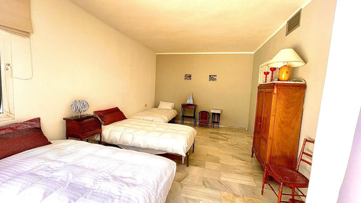 Image No.35-4 Bed Villa for sale