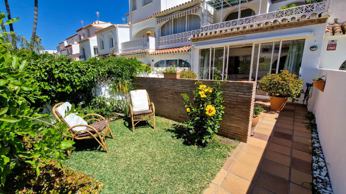 Image No.1-4 Bed Townhouse for sale