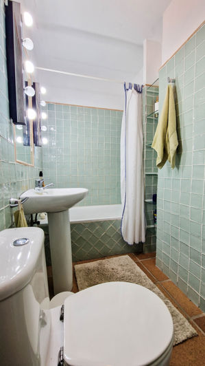 Image No.29-4 Bed Townhouse for sale