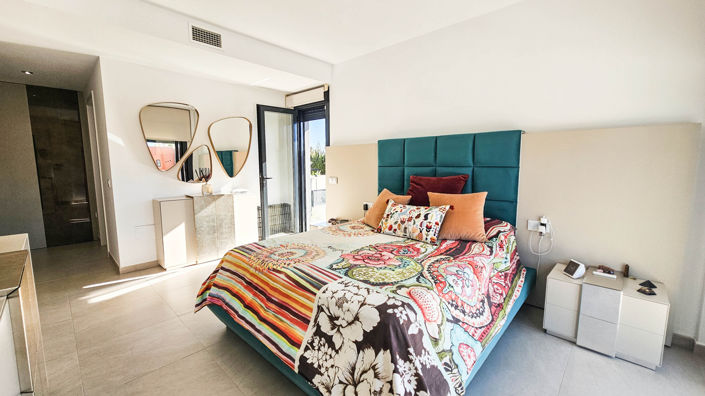 Image No.25-3 Bed Villa for sale