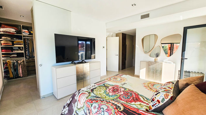 Image No.26-3 Bed Villa for sale