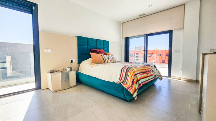 Image No.24-3 Bed Villa for sale