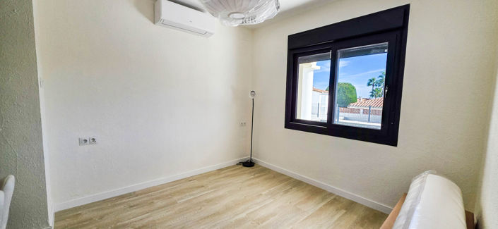 Image No.28-4 Bed Villa for sale