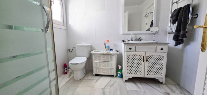 Image No.15-5 Bed Villa for sale