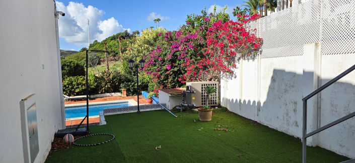 Image No.9-5 Bed Villa for sale