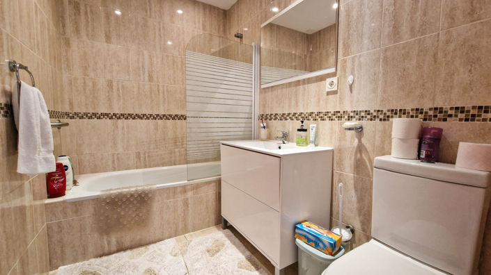 Image No.8-2 Bed Apartment for sale