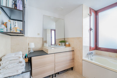 b98le8d7m9k3degpefzhs0lif8u4xzvzhwxtmggyekxx9